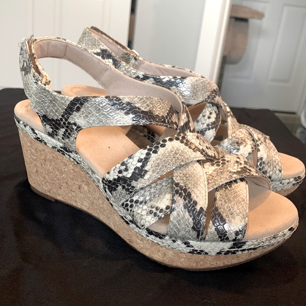 Clarks Women's Annadel Rayna Wedge Sandal